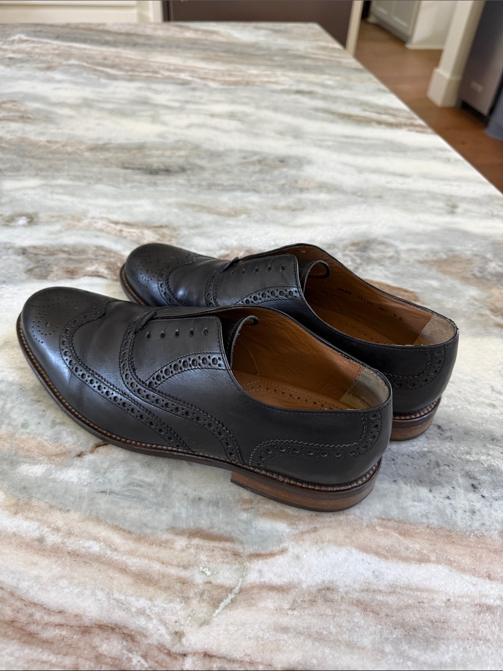 Men’s FLORSHEIM black leather lace up shoes 
sz 9 D